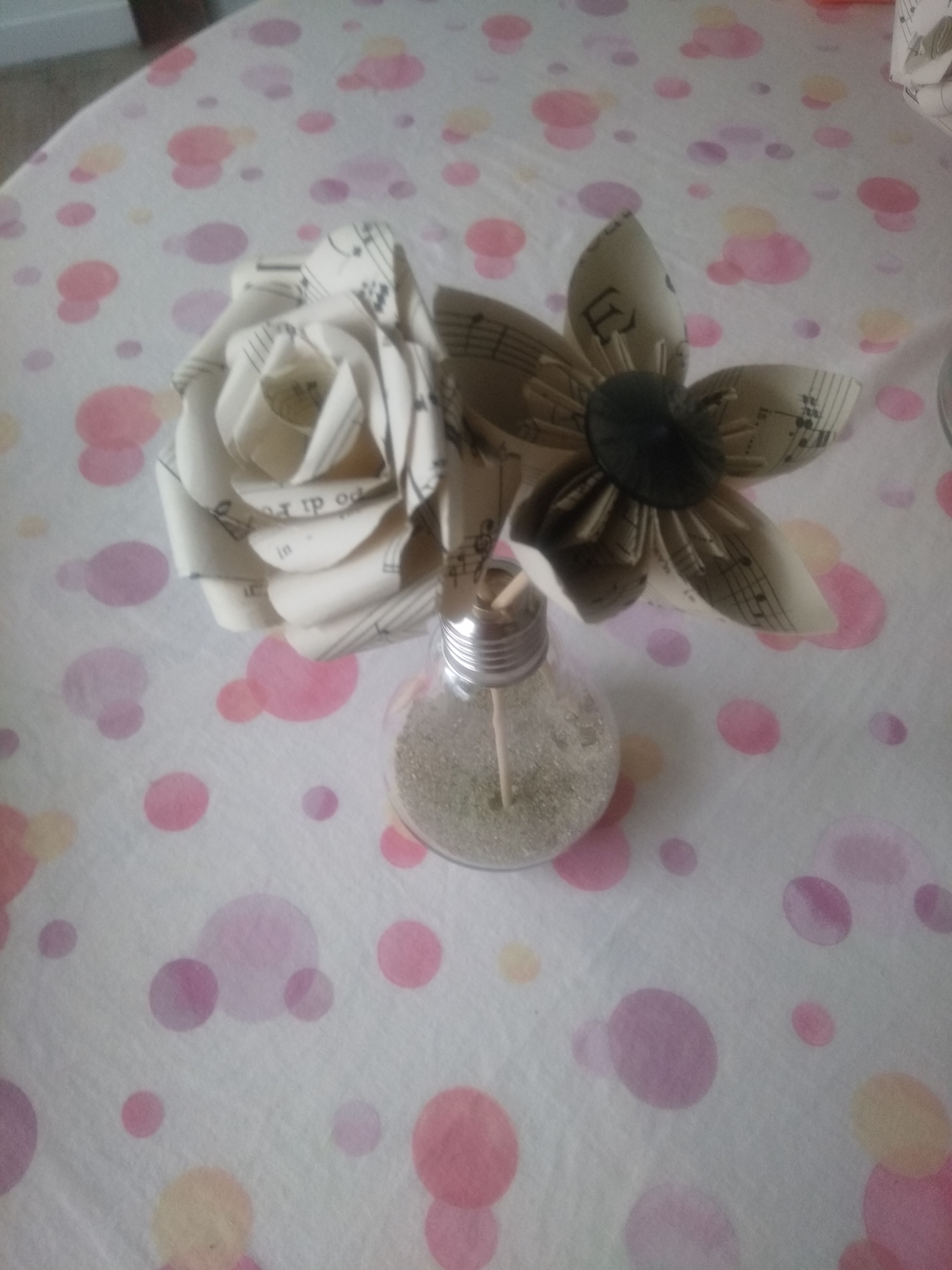 fleurs en papier/origamis