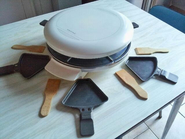 Appareil à raclette