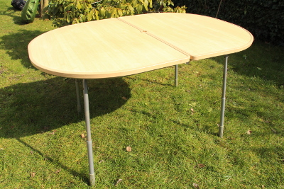 Table de camping pliante